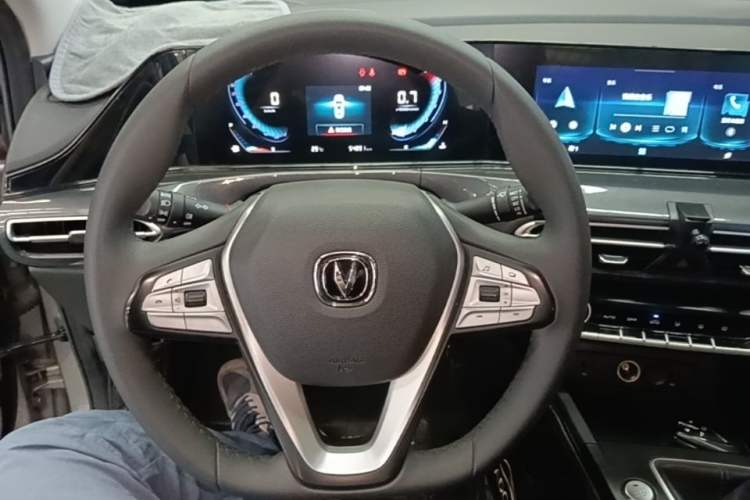 Used CHANGAN Eado 2020 PLUS 1.6L GDI Manual Luxury Model Steering Wheel