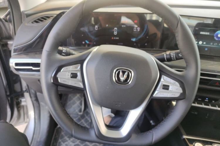 Used CHANGAN Eado 2020 PLUS Blue Whale NE 1.4T GDI DCT Prestige Model Steering Wheel
