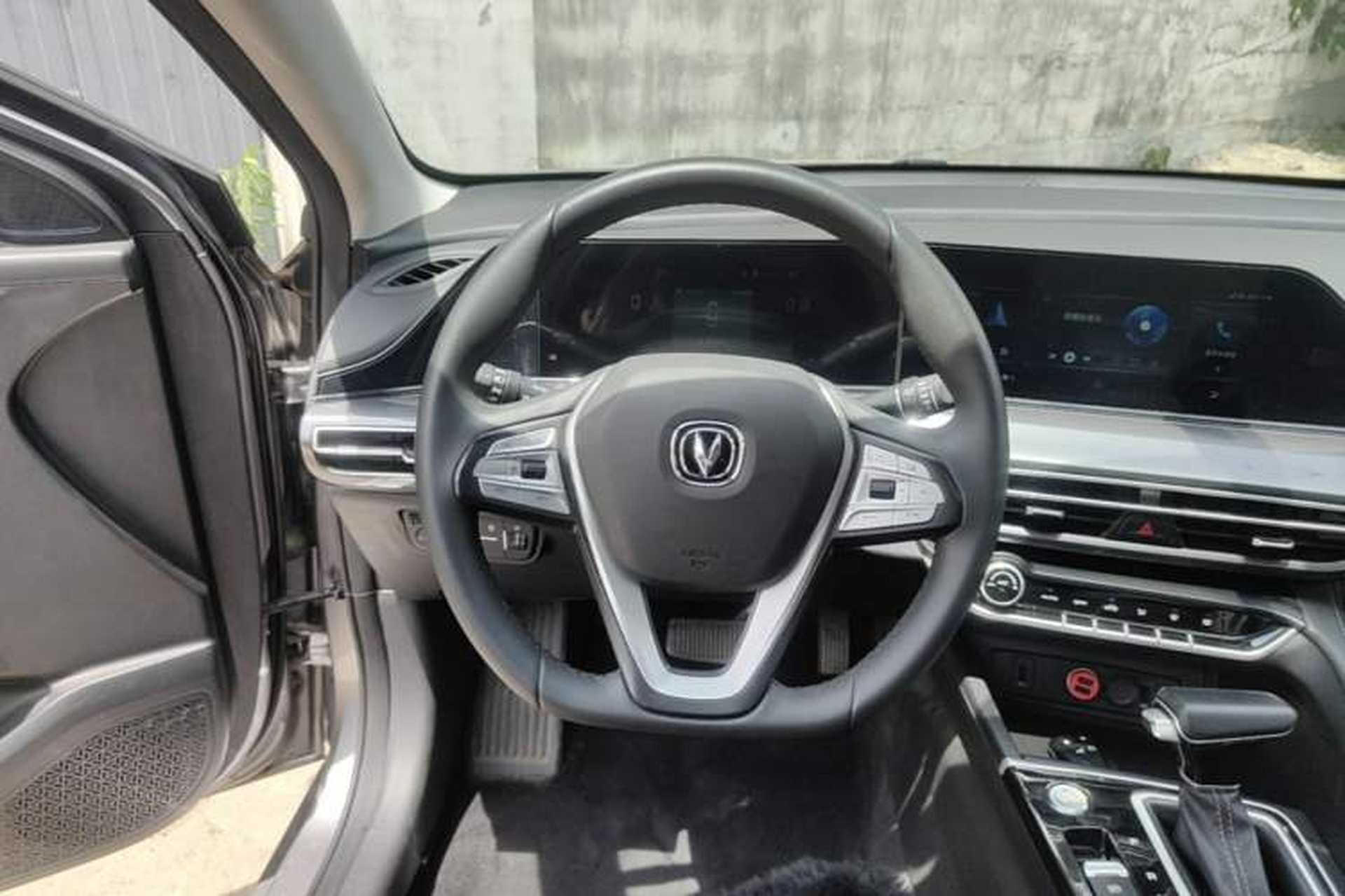 Used CHANGAN Eado 2020 PLUS Blue Whale NE 1.4T GDI DCT Prestige Model Steering Wheel