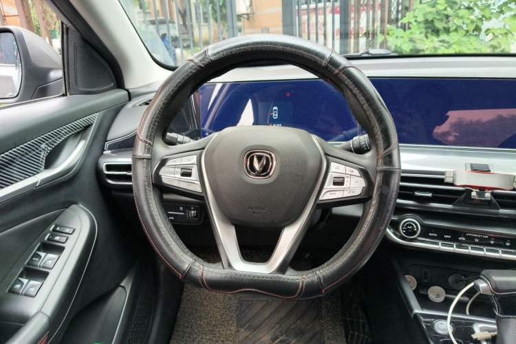 Used CHANGAN Eado 2020 PLUS 1.6L GDI Automatic Luxury Model Steering Wheel