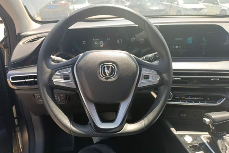 Used CHANGAN Eado 2020 PLUS Blue Whale NE 1.4T GDI DCT Prestige Model Steering Wheel