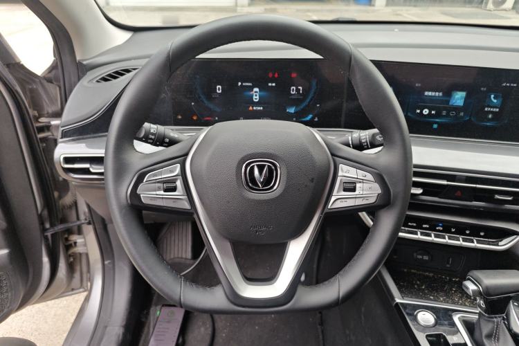 Used CHANGAN Eado 2020 PLUS Blue Whale NE 1.4T GDI DCT Prestige Model Steering Wheel