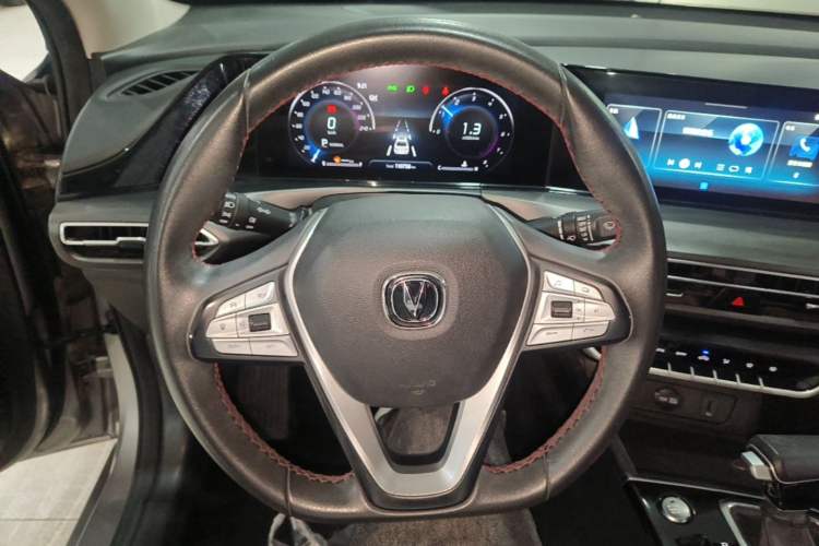 Used CHANGAN Eado 2020 PLUS Blue Whale NE 1.4T GDI DCT Flagship Model Steering Wheel