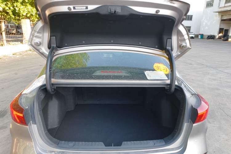 Used CHANGAN Eado 2020 PLUS Blue Whale NE 1.4T GDI DCT Prestige Model Trunk