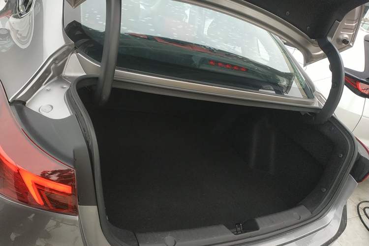 Used CHANGAN Eado 2020 PLUS Blue Whale NE 1.4T GDI DCT Flagship Model Trunk