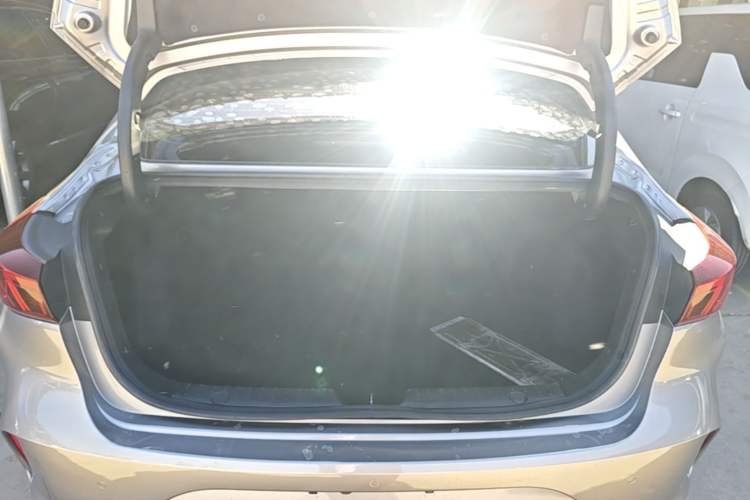 Used CHANGAN Eado 2020 PLUS Blue Whale NE 1.4T GDI DCT Prestige Model Trunk