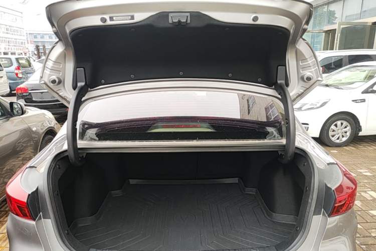 Used CHANGAN Eado 2020 PLUS Blue Whale NE 1.4T GDI DCT Flagship Model Trunk