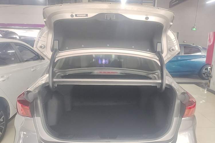 Used CHANGAN Eado 2020 PLUS Blue Whale NE 1.4T GDI DCT Prestige Model Trunk
