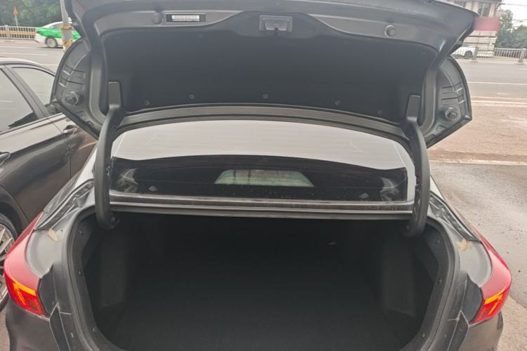 Used CHANGAN Eado 2020 PLUS Blue Whale NE 1.4T GDI DCT Prestige Model Trunk