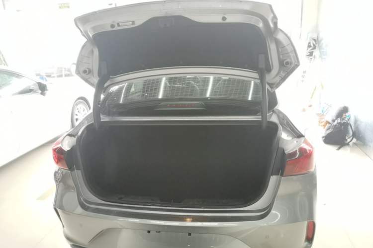Used CHANGAN Eado 2020 PLUS Blue Whale NE 1.4T GDI DCT Prestige Model Trunk