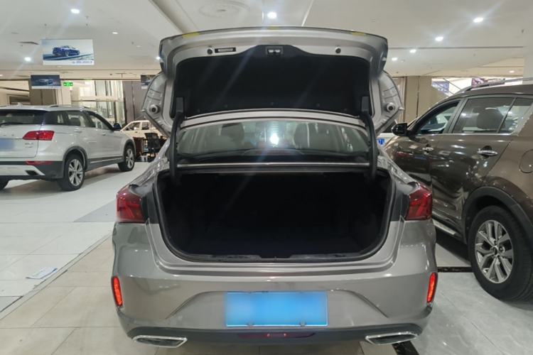 Used CHANGAN Eado 2020 PLUS Blue Whale NE 1.4T GDI DCT Flagship Model Trunk