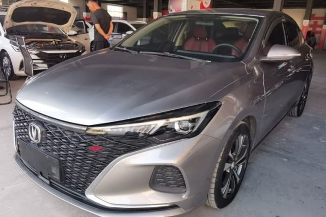 CHANGAN Eado 2020 PLUS Blue Whale NE 1.4T GDI DCT Flagship Model usado