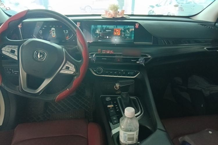 Used CHANGAN Eado 2020 PLUS Blue Whale NE 1.4T GDI DCT Flagship Model Center Console
