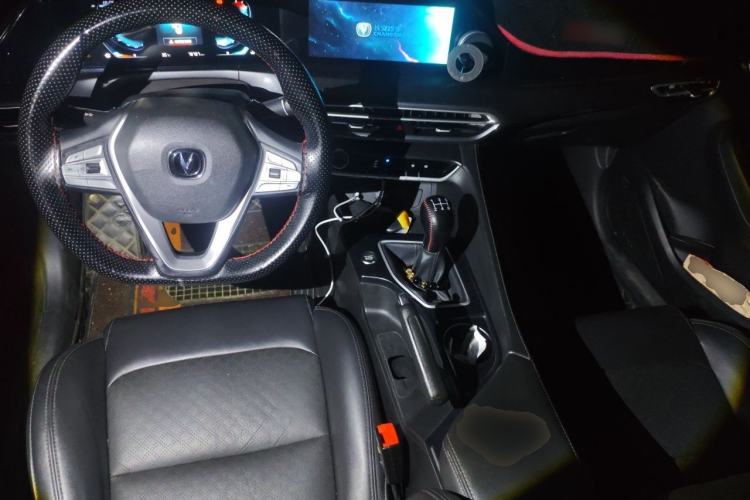 Used CHANGAN Eado 2020 PLUS 1.6L GDI Manual Luxury Model Center Console