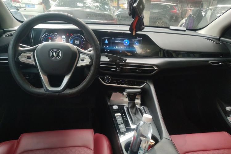 Used CHANGAN Eado 2020 PLUS Blue Whale NE 1.4T GDI DCT Flagship Model Center Console