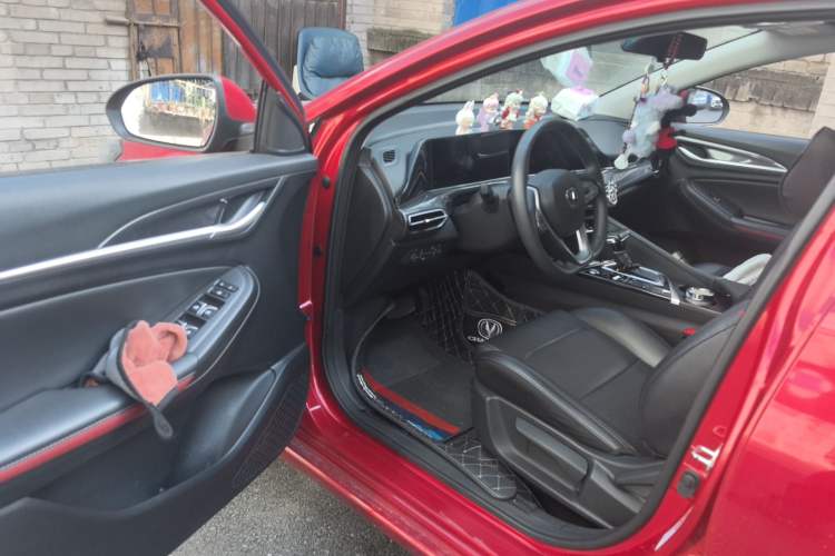 Used CHANGAN Eado 2020 PLUS Blue Whale NE 1.4T GDI DCT Prestige Model Driver Seat