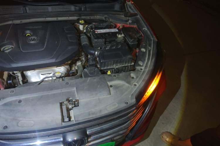 Used CHANGAN Eado 2020 PLUS 1.6L GDI Manual Luxury Model Engine Bay Left