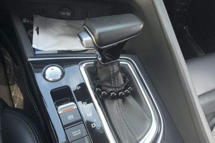 Used CHANGAN Eado 2020 PLUS Blue Whale NE 1.4T GDI DCT Prestige Model Gear Lever