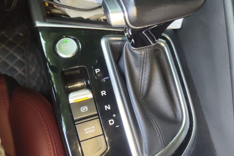 Used CHANGAN Eado 2020 PLUS Blue Whale NE 1.4T GDI DCT Flagship Model Gear Lever