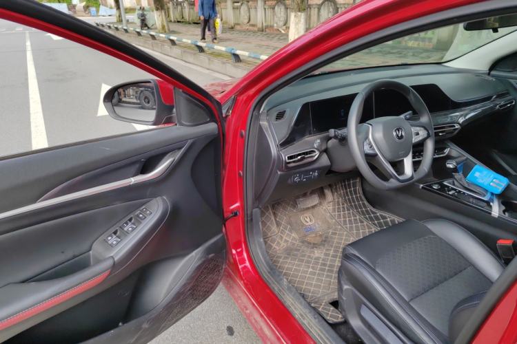 Used CHANGAN Eado 2020 PLUS 1.6L GDI Automatic Luxury Model Interior 1
