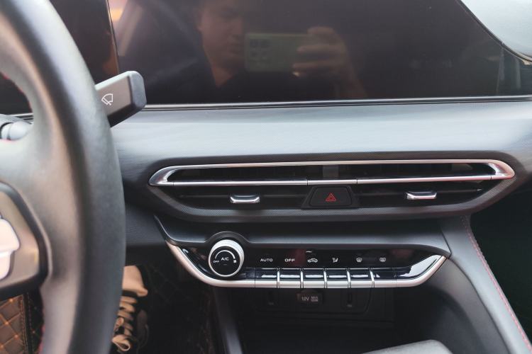 Used CHANGAN Eado 2020 PLUS Blue Whale NE 1.4T GDI DCT Flagship Model Interior 2