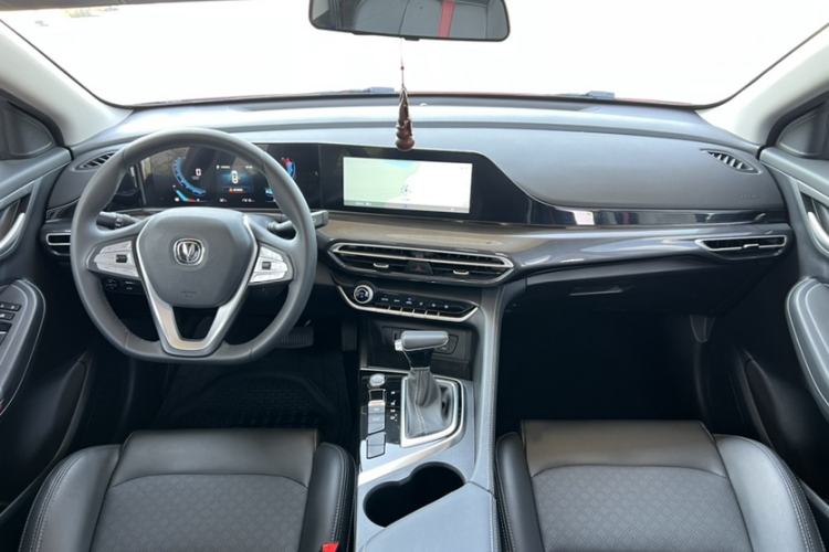 Used CHANGAN Eado 2020 PLUS Blue Whale NE 1.4T GDI DCT Prestige Model Interior 6
