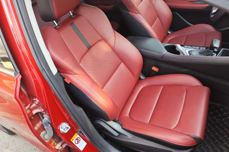 Used CHANGAN Eado 2020 PLUS Blue Whale NE 1.4T GDI DCT Flagship Model Interior 6