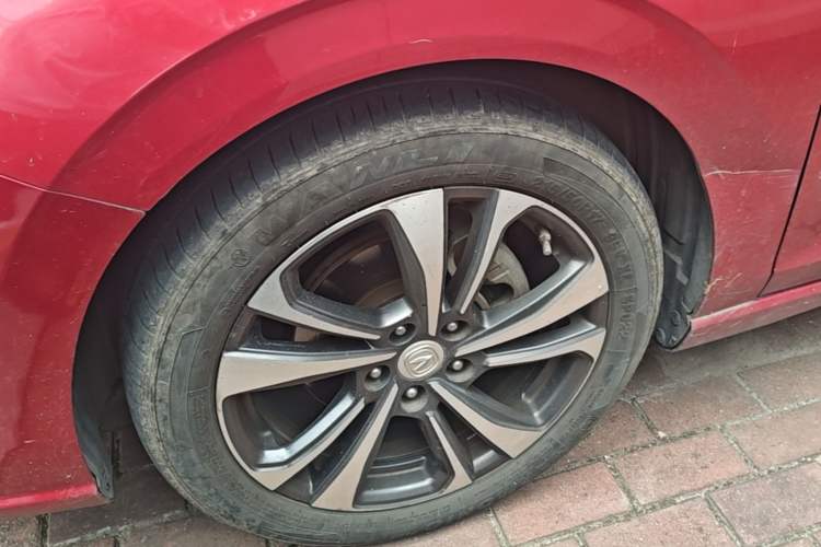 Used CHANGAN Eado 2020 PLUS Blue Whale NE 1.4T GDI DCT Flagship Model Left Front Wheel Hub