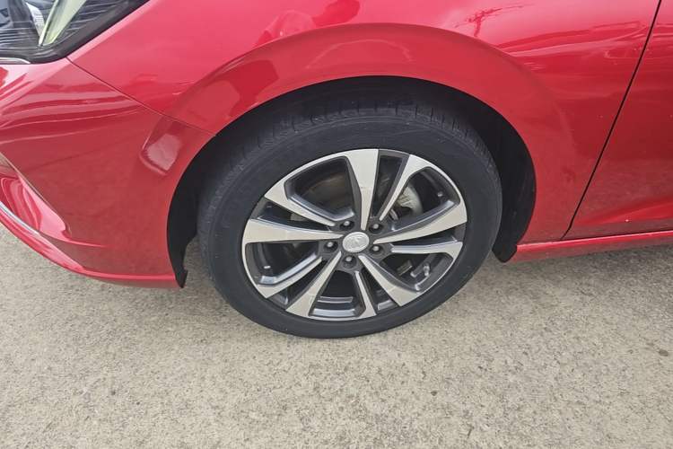 Used CHANGAN Eado 2020 PLUS Blue Whale NE 1.4T GDI DCT Flagship Model Left Front Wheel Hub