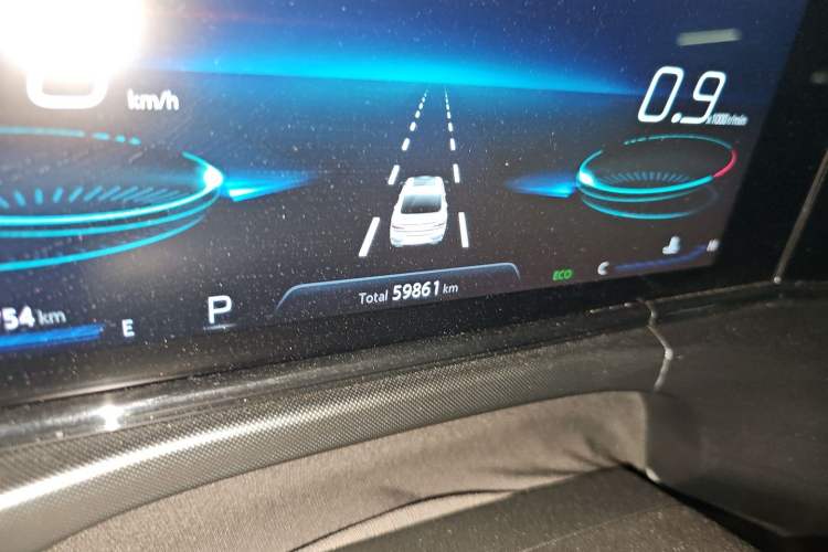 Used CHANGAN Eado 2020 PLUS Blue Whale NE 1.4T GDI DCT Flagship Model Odometer Close Up