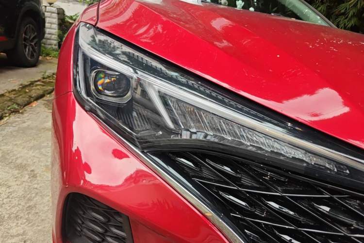 Used CHANGAN Eado 2020 PLUS Blue Whale NE 1.4T GDI DCT Prestige Model Right Front Headlight