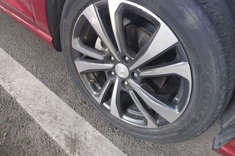 Used CHANGAN Eado 2020 PLUS Blue Whale NE 1.4T GDI DCT Flagship Model Right Front Wheel Hub