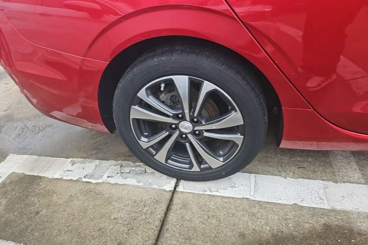 Used CHANGAN Eado 2020 PLUS Blue Whale NE 1.4T GDI DCT Flagship Model Right Rear Wheel Hub