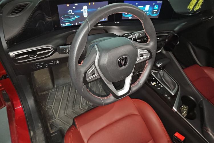 Used CHANGAN Eado 2020 PLUS Blue Whale NE 1.4T GDI DCT Flagship Model Steering Wheel