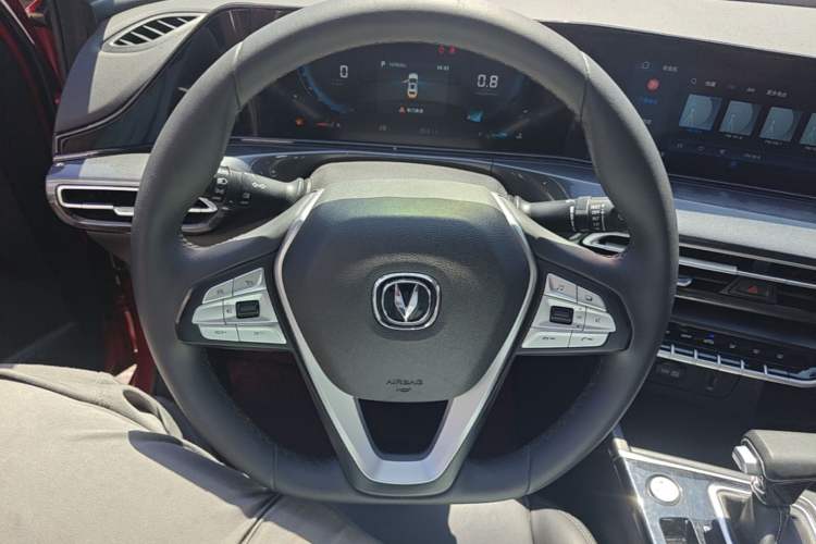 Used CHANGAN Eado 2020 PLUS Blue Whale NE 1.4T GDI DCT Prestige Model Steering Wheel