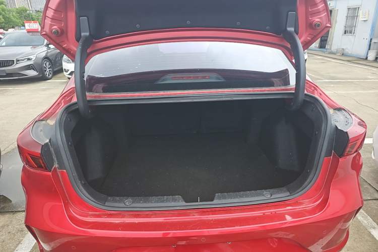 Used CHANGAN Eado 2020 PLUS Blue Whale NE 1.4T GDI DCT Flagship Model Trunk