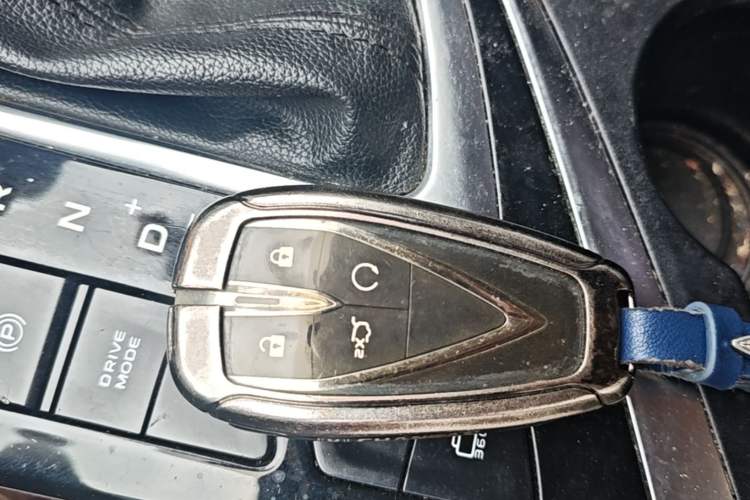 Used CHANGAN Eado 2020 PLUS Blue Whale NE 1.4T GDI DCT Flagship Model Vehicle Key