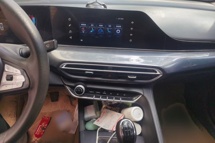 Used CHANGAN Eado 2020 PLUS 1.6L GDI Manual Elite Model Audio And AC Panel