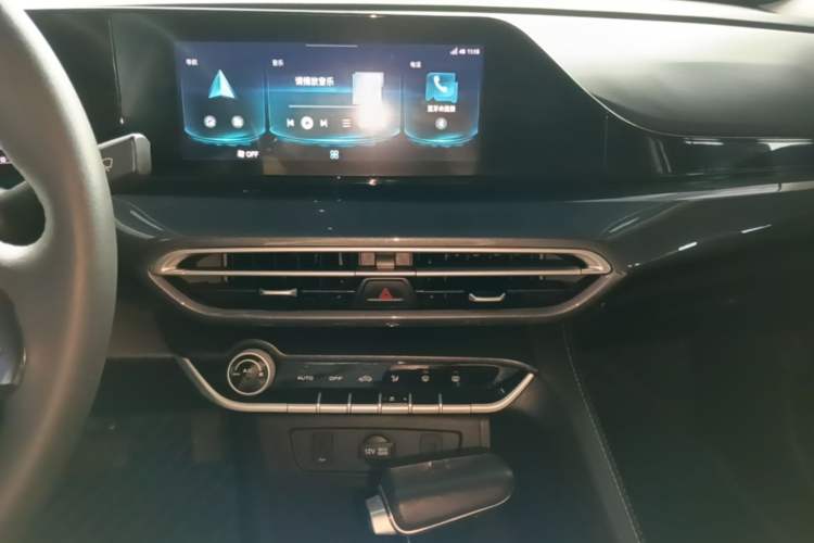Used CHANGAN Eado 2020 PLUS Blue Whale NE 1.4T GDI DCT Prestige Model Audio And AC Panel