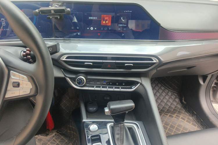 Used CHANGAN Eado 2020 PLUS Blue Whale NE 1.4T GDI DCT Prestige Model Audio And AC Panel