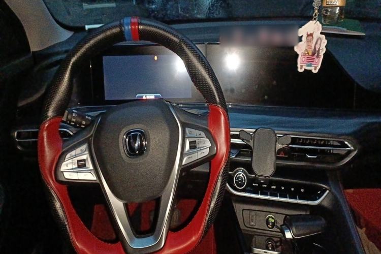 Used CHANGAN Eado 2020 PLUS Blue Whale NE 1.4T GDI DCT Flagship Model Center Console