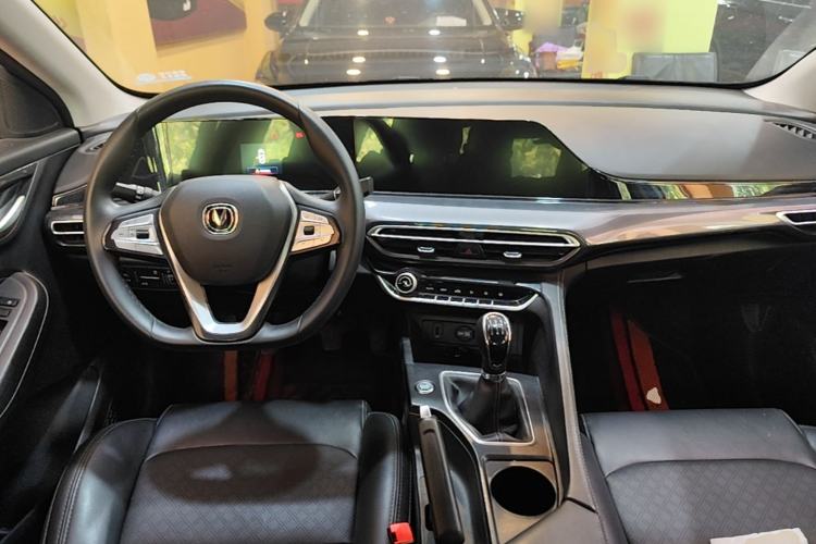 Used CHANGAN Eado 2020 PLUS 1.6L GDI Manual Luxury Model Center Console