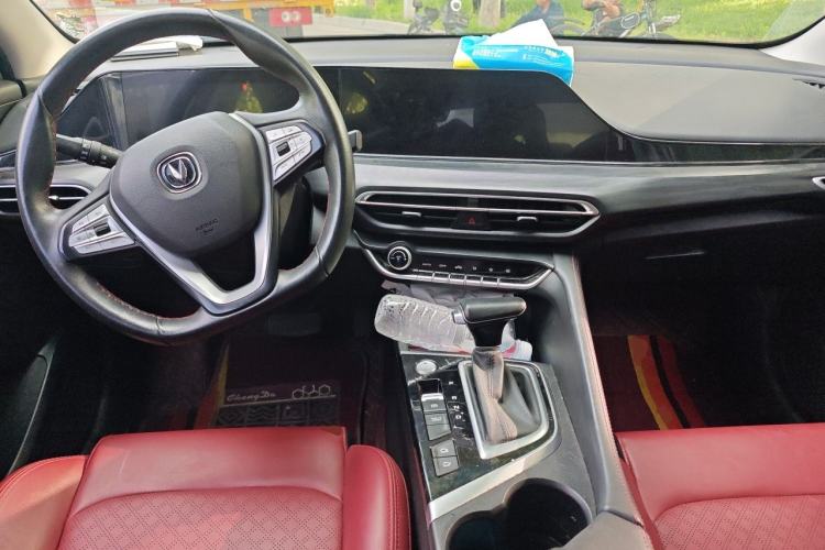 Used CHANGAN Eado 2020 PLUS Blue Whale NE 1.4T GDI DCT Flagship Model Center Console