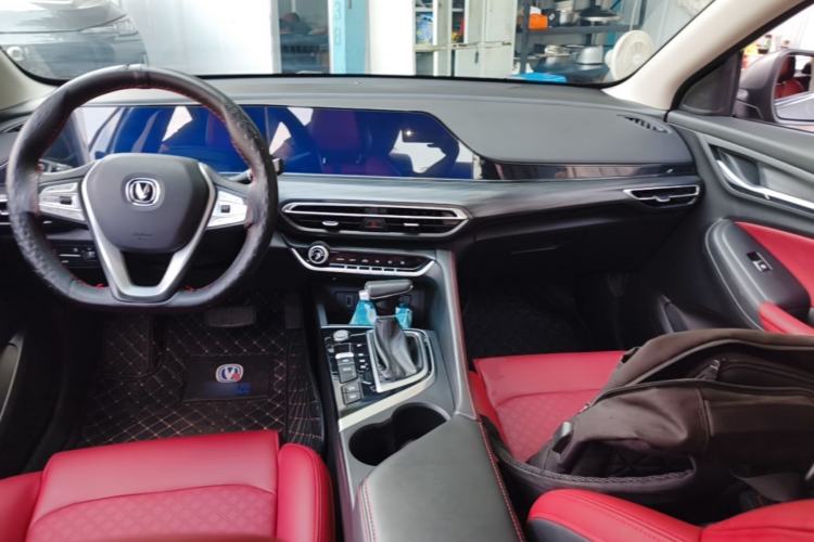 Used CHANGAN Eado 2020 PLUS Blue Whale NE 1.4T GDI DCT Flagship Model Center Console