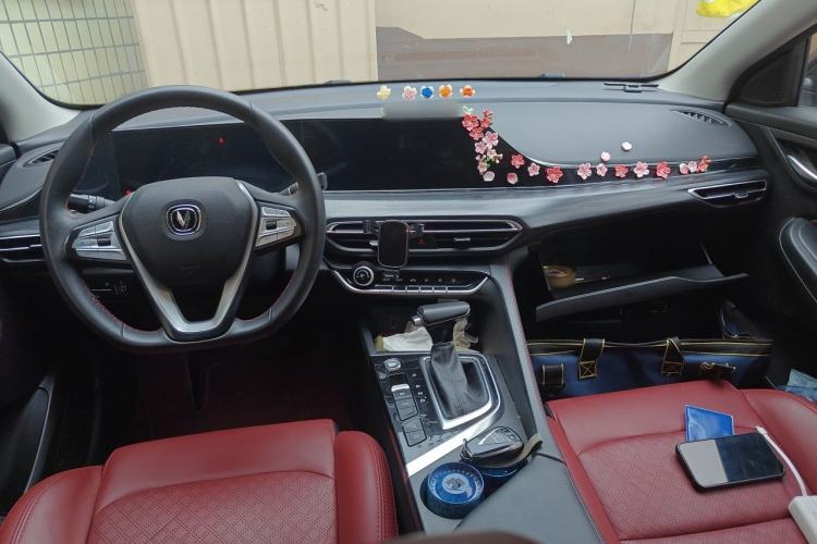 Used CHANGAN Eado 2020 PLUS Blue Whale NE 1.4T GDI DCT Flagship Model Center Console