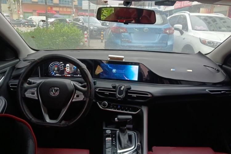 Used CHANGAN Eado 2020 PLUS Blue Whale NE 1.4T GDI DCT Flagship Model Center Console