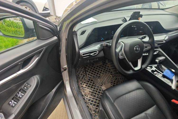 Used CHANGAN Eado 2020 PLUS 1.6L GDI Automatic Luxury Model Driver Seat
