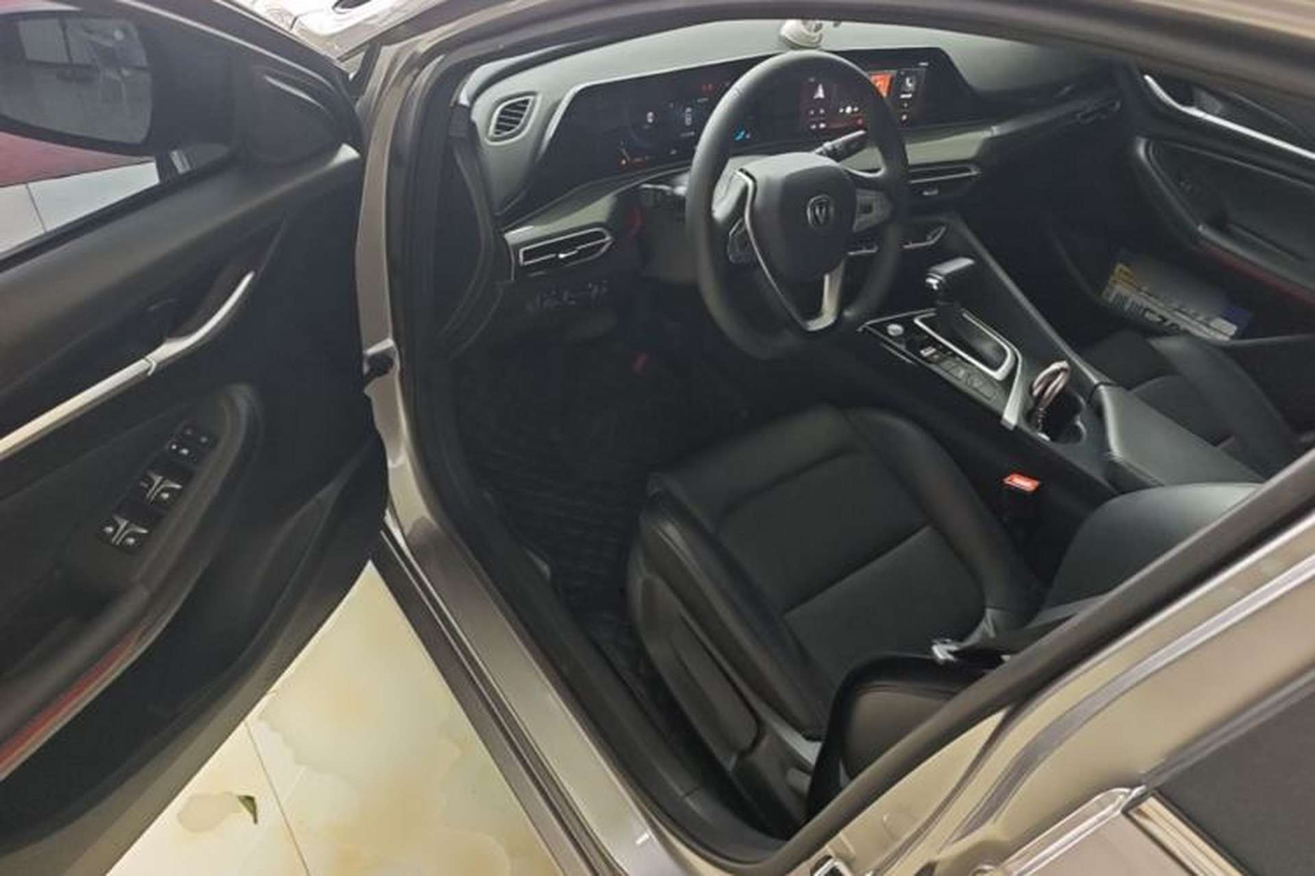 Used CHANGAN Eado 2020 PLUS Million Edition 1.6L GDI CVT Luxury Model Driver Seat