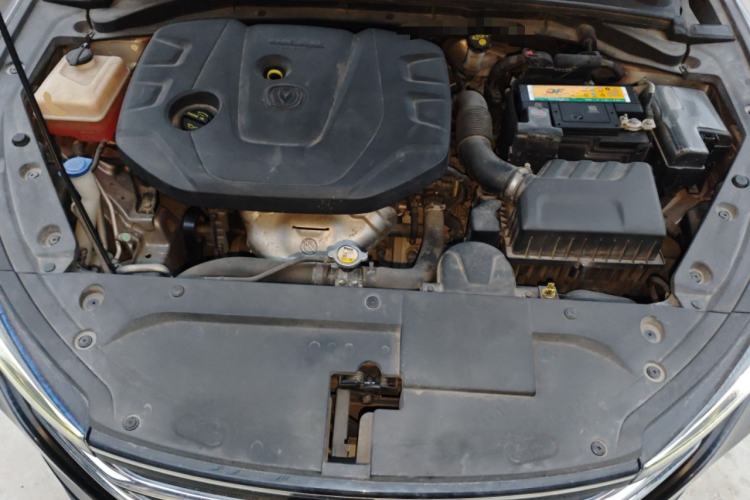 Used CHANGAN Eado 2020 PLUS 1.6L GDI Manual Luxury Model Engine Bay