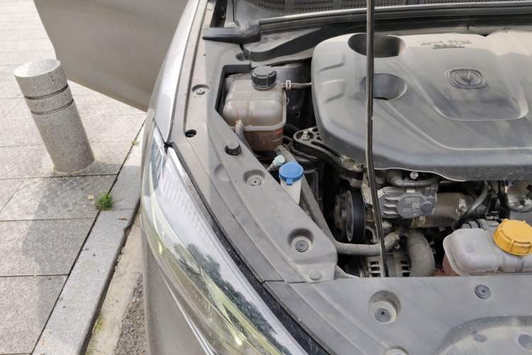 Used CHANGAN Eado 2020 PLUS Blue Whale NE 1.4T GDI DCT Prestige Model Engine Bay Right